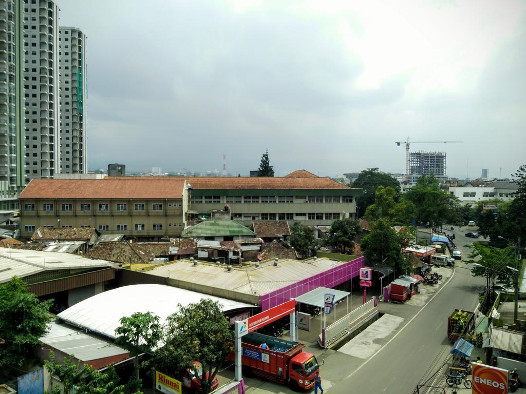 Sentra Inn Bandung Exterior photo